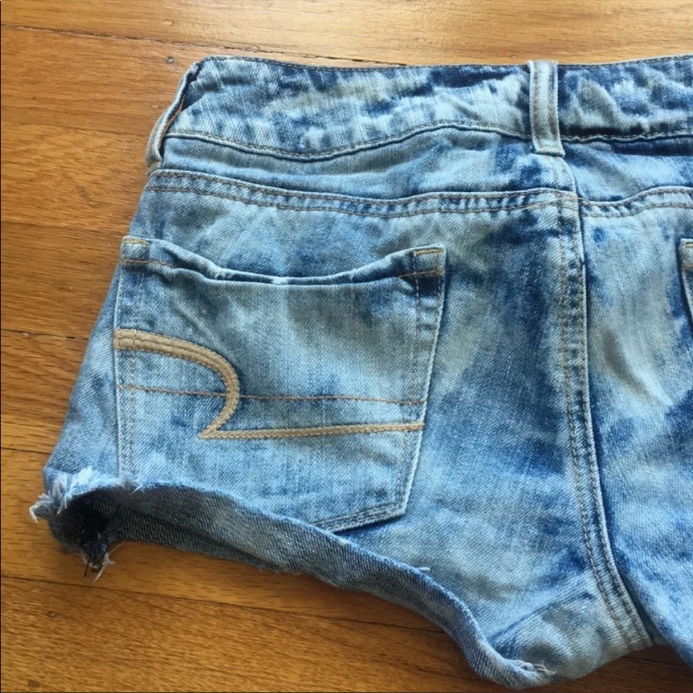 American Eagle Jean Shorts Size 0 - Picture 4 of 5